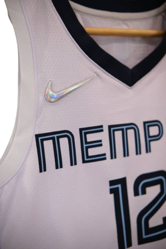 REGATA NBA MEMPHIS GRIZZLIES ASSOCIATION EDIÇÃO 75 ANOS JA MORANT BRANCA