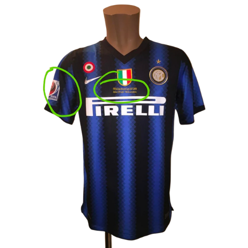 CAMISA VERSÃO RETRÔ EDIÇÃO ESPECIAL SUPERCOPA INTER DE MILÃO I 2010/11