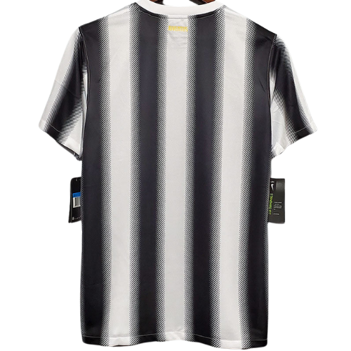 CAMISA VERSÃO RETRÔ JUVENTUS I 2011/12