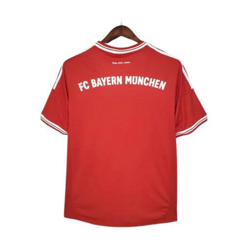 CAMISA VERSÃO RETRÔ BAYERN DE MUNIQUE I 2011/12