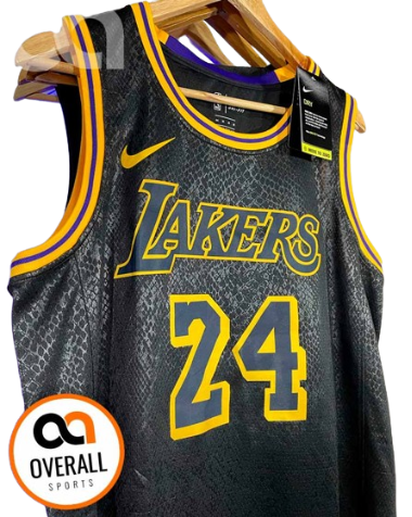 REGATA NBA LOS ANGELES LAKERS BLACK MAMBA KOBE BRYANT 24 PRETA