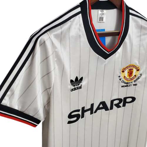 CAMISA VERSÃO RETRÔ MANCHESTER UNITED II 1983/84