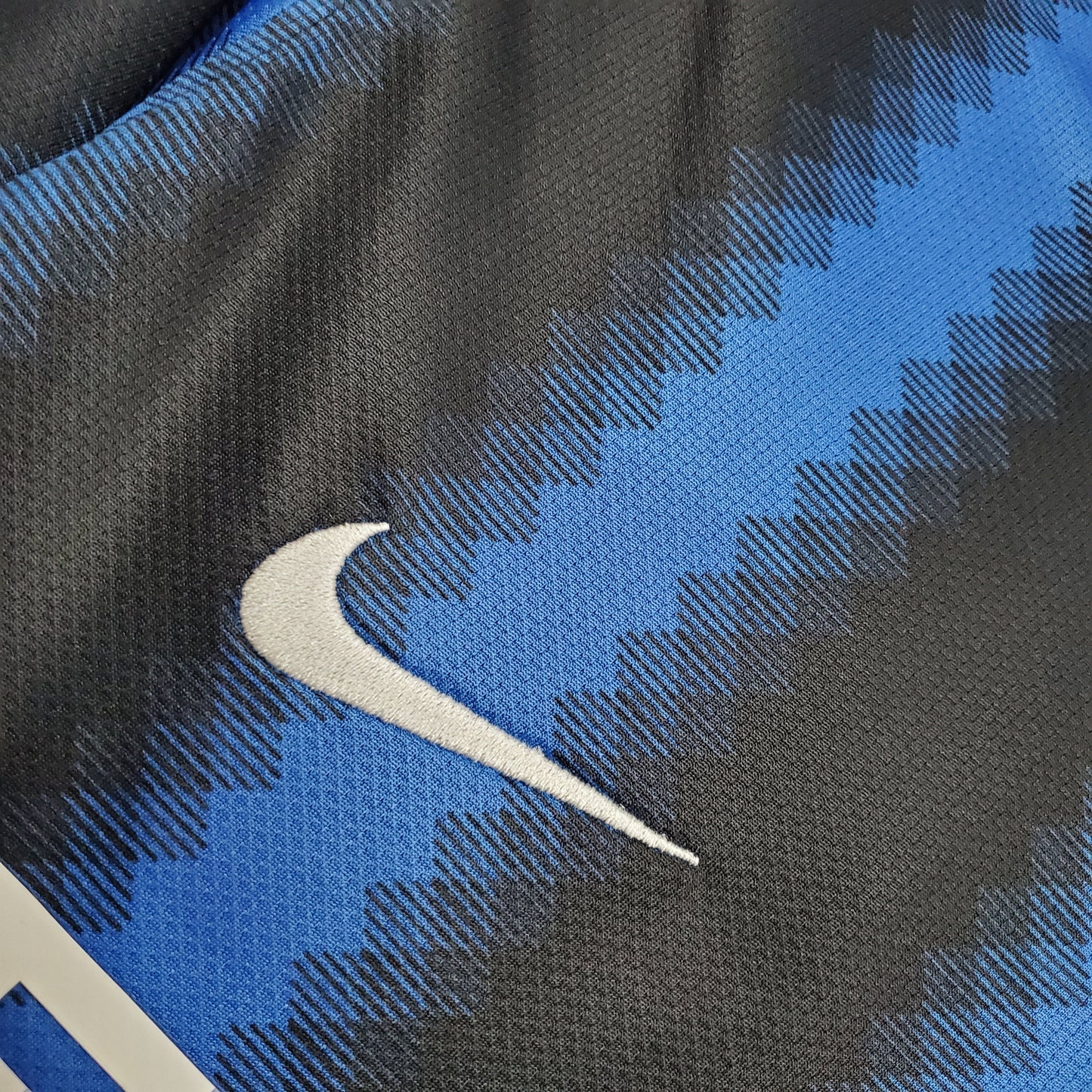 CAMISA MANGA LONGA INTER DE MILÃO RETRO I 2010/11