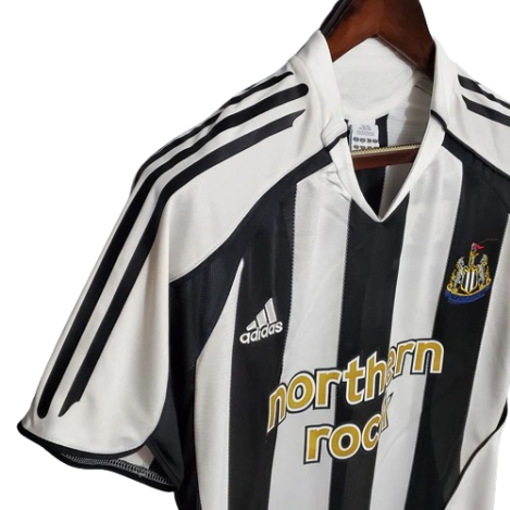 CAMISA NEWCASTLE RETRÔ 2005/2006 PRETA E BRANCA