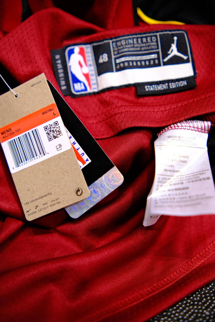 REGATA NBA MIAMI HEAT STATEMENT EDITION 23/24 JIMMY BUTLER VERMELHA