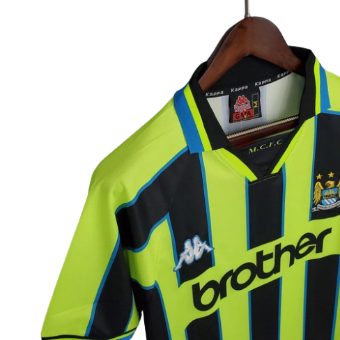 CAMISA MANCHESTER CITY RETRÔ II AMARELA E PRETA - 1998/1999