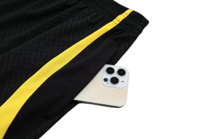 CONJUNTO TREINO PSG REGATA+SHORT - PRETO/AMARELO 2023/24