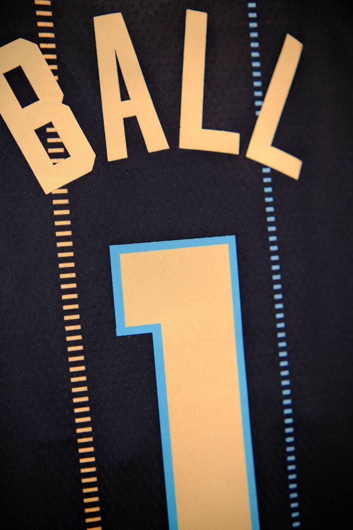 REGATA NBA CHARLOTTE HORNETS CITY EDITION 22/23 LAMELO BALL PRETA