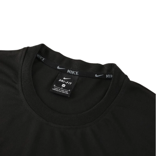 KIT CAMISA E SHORT NIKE REPEAT PRETO