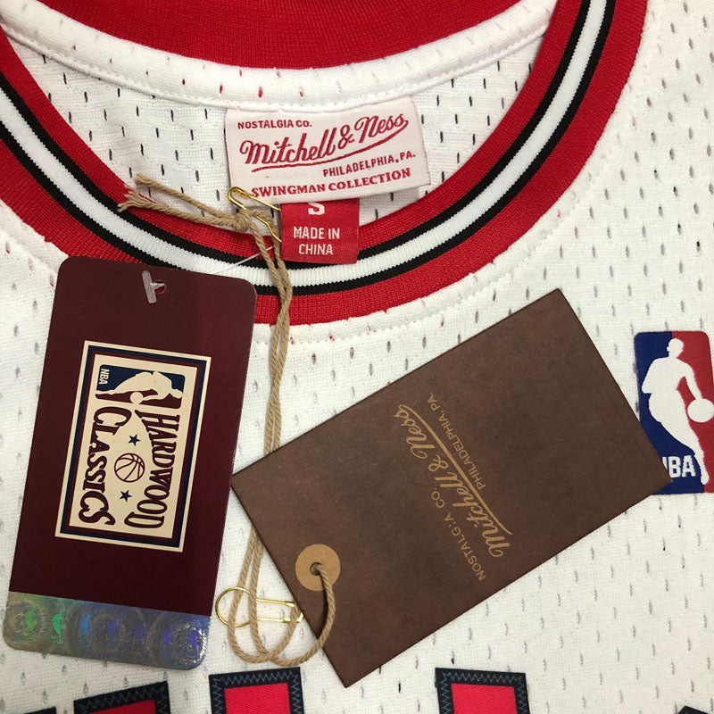REGATA NBA CHICAGO BULLS RETRÔ MITCHELL & NESS 1997/1998 DENNIS RODMAN