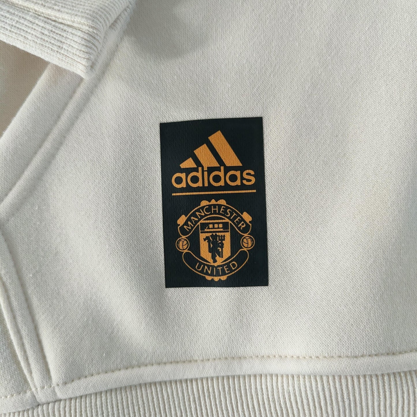 MOLETOM MANCHESTER UNITED BRANCO 2024/25