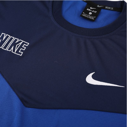 KIT CAMISA E SHORT NIKE REPEAT AZUL DOIS TONS