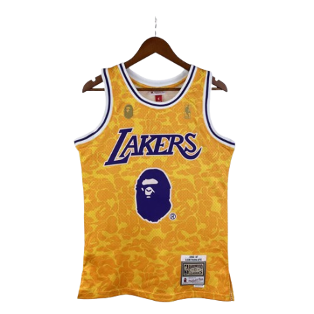 REGATA NBA BAPE X LAKERS MITCHELL & NESS