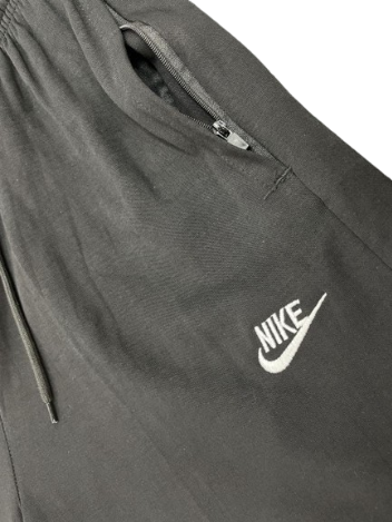 KIT CAMISA E SHORT NIKE FLEECE BEGE E PRETO