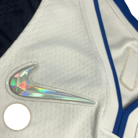 REGATA NBA DALLAS MAVERICKS ASSOCIATION EDIÇÃO 75 ANOS LUKA DONCIC BRANCA