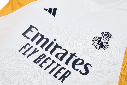 CONJUNTO TREINO REAL MADRID REGATA+SHORT - BRANCO/OURO 2022/23